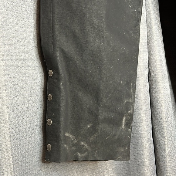 RIVER ROAD BLACK LEATHER MENS CHAPS - Picture 2 of 14